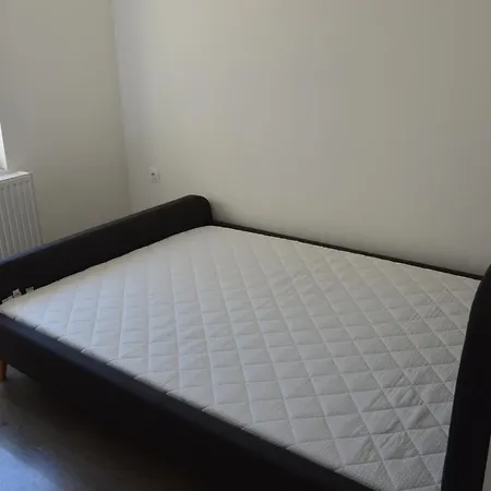 Apartment Quiet Residential Area B Taplan - 2 Bedroom And Living *