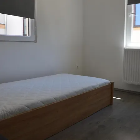 Quiet Residential Area B Taplan - 2 Bedroom And Living * Szombathely